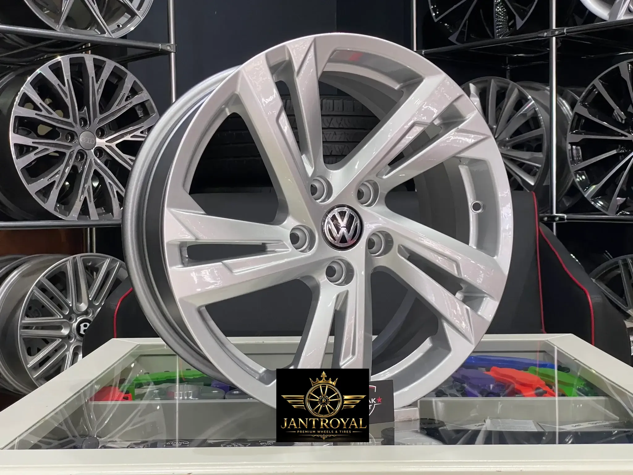 17 İNÇ 5X112 VOLKSWAGEN GOLF8 JANT MODELİ (4ADET)