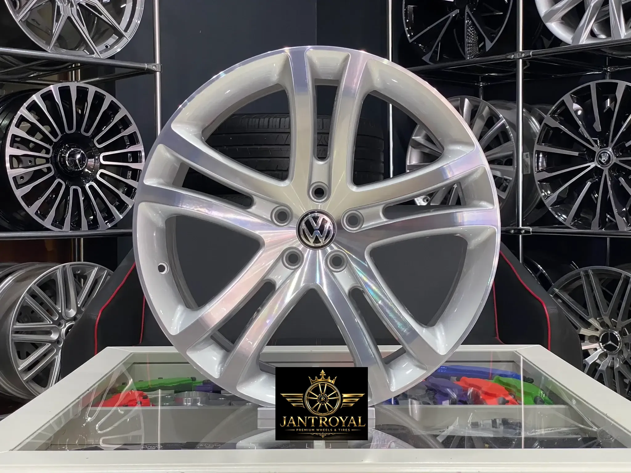 18 İNÇ 5X112 VOLKSWAGEN GOLF SAVANNAH JANT MODELİ (4ADET)