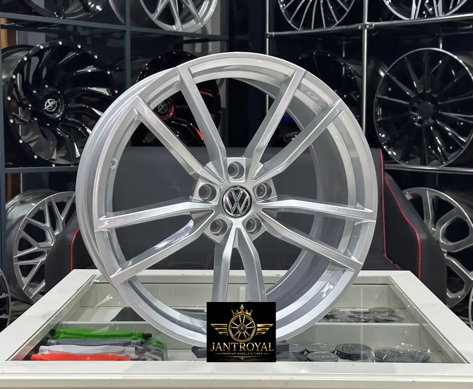 19 İNÇ 5X112 VOLKSWAGEN GOLF PRETORİA JANT MODELİ (4ADET)