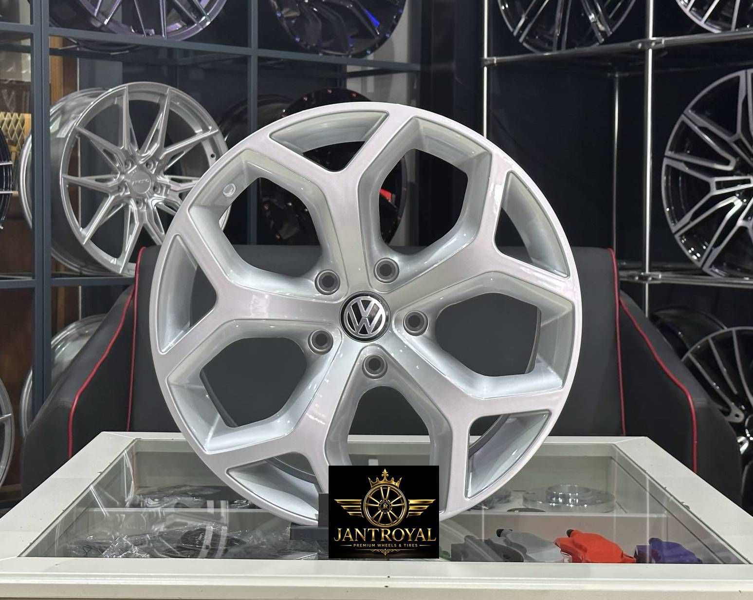 18 İNÇ 5X120 TRANSPORTER AHTAPOT JANT MODELİ (4ADET)