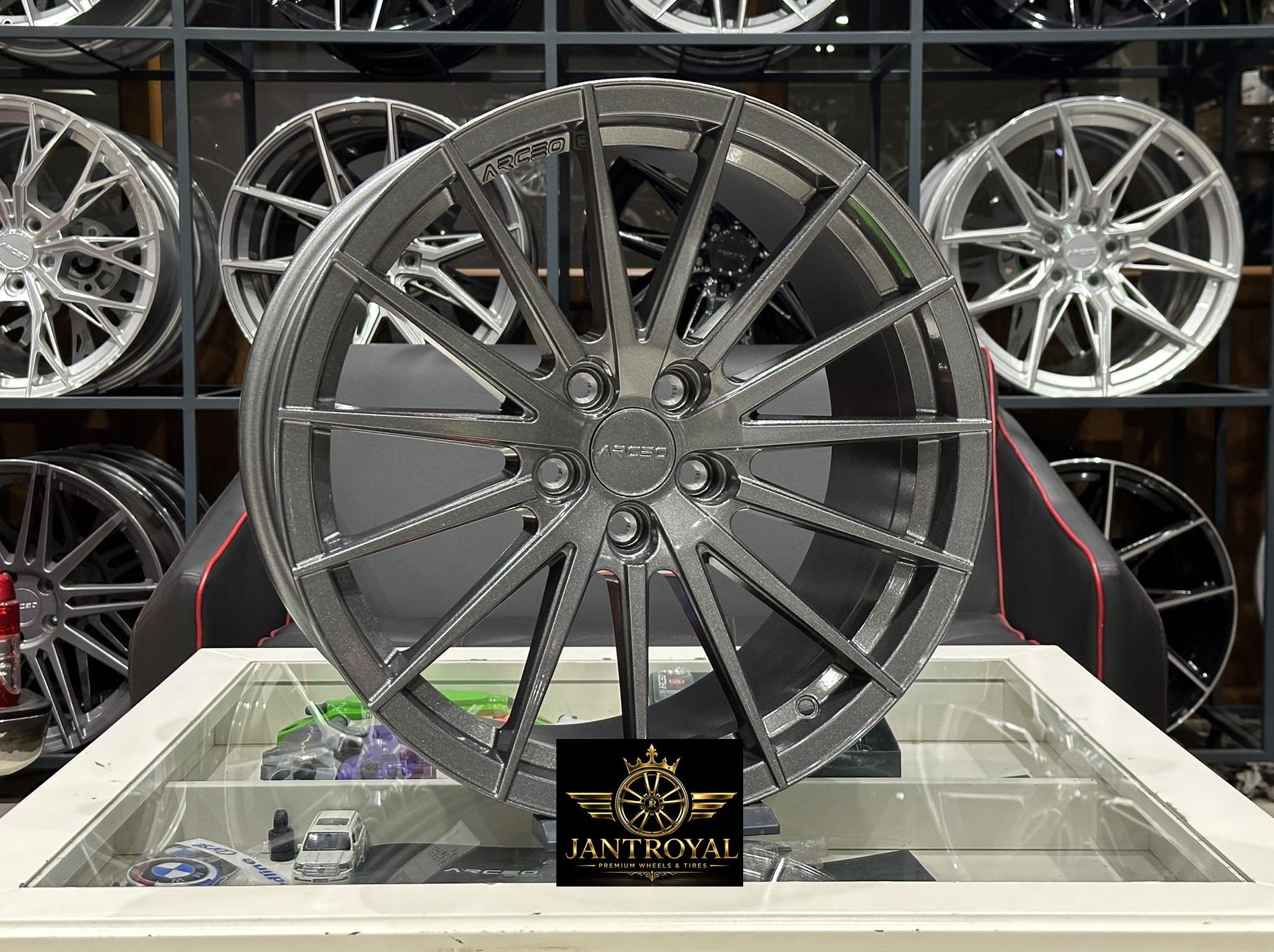 ARCEO LİSBON 19 İNÇ 5X112 ANTRASİT GİLDED GLOSSY ÖN/ARKA JANT MODELİ (4ADET) YENİ!