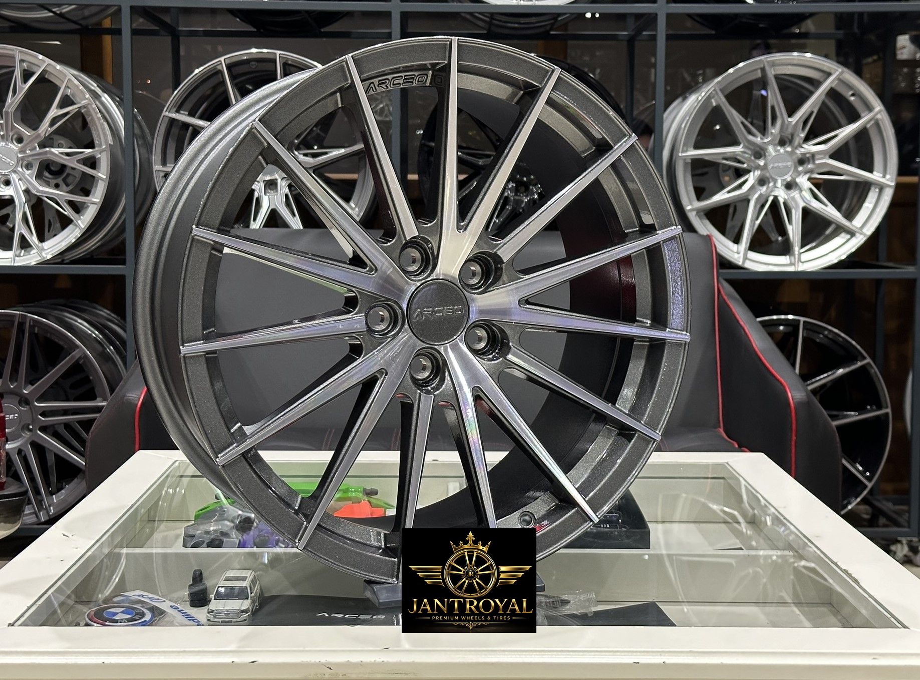 ARCEO LİSBON 19 İNÇ 5X112 ANTRASİT GİLDED DİAMOND ÖN/ARKA JANT MODELİ (4ADET) YENİ!