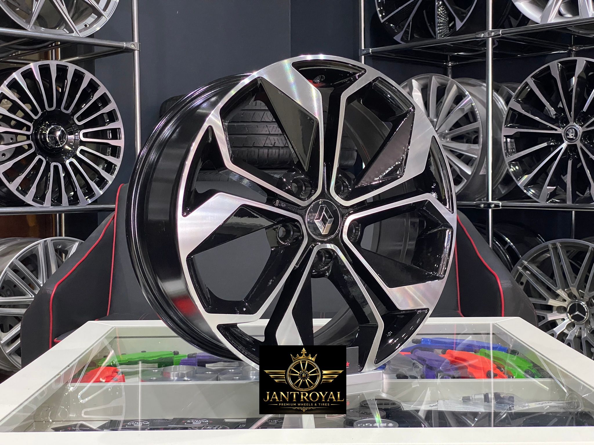 18 İNÇ 5X114.3 RENAULT MEGANE JANT MODELİ (4ADET)