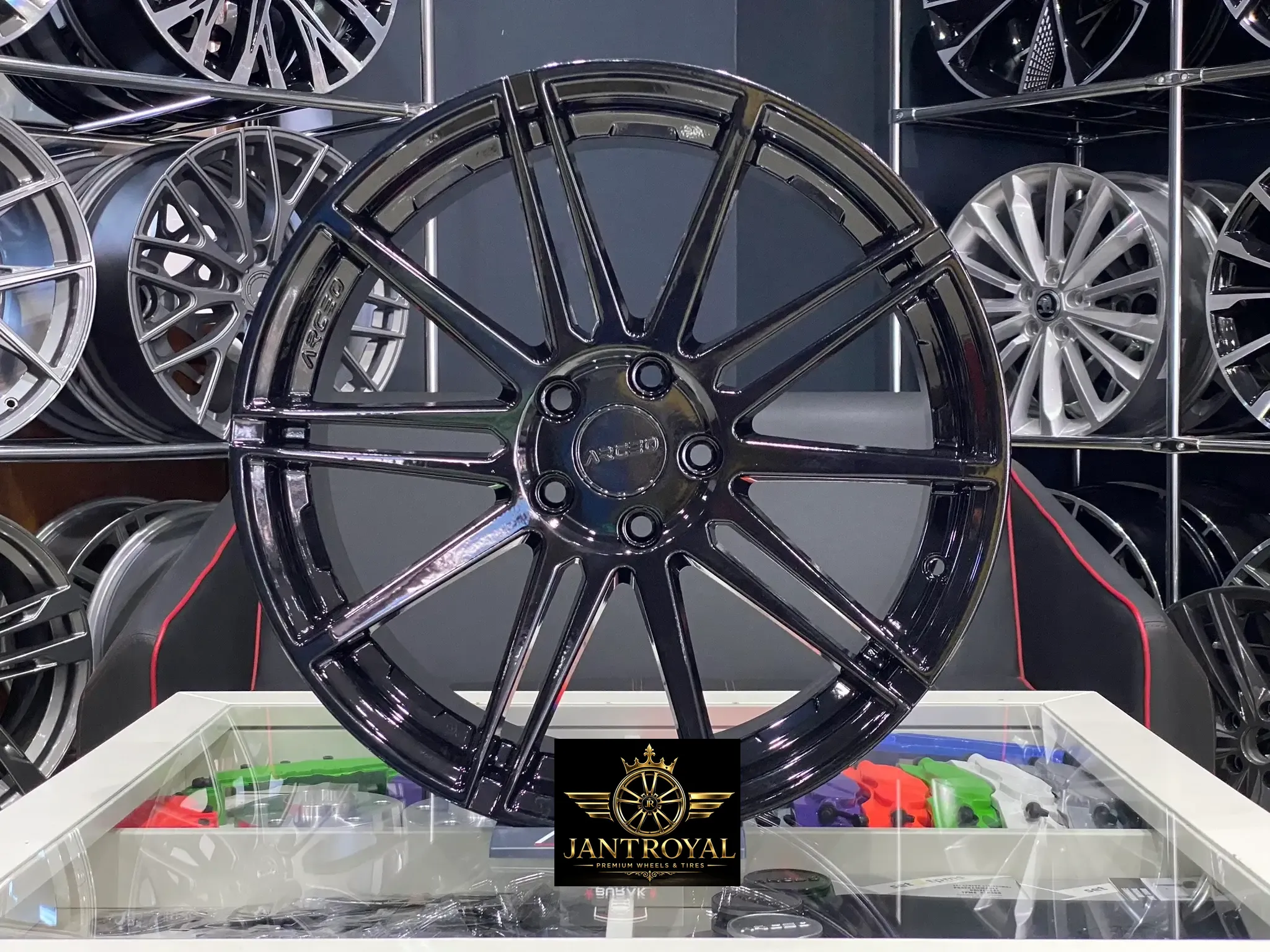 ARCEO MALLORCA 18 İNÇ 5X112 GLOSSY BLACK JANT MODELİ (4ADET)