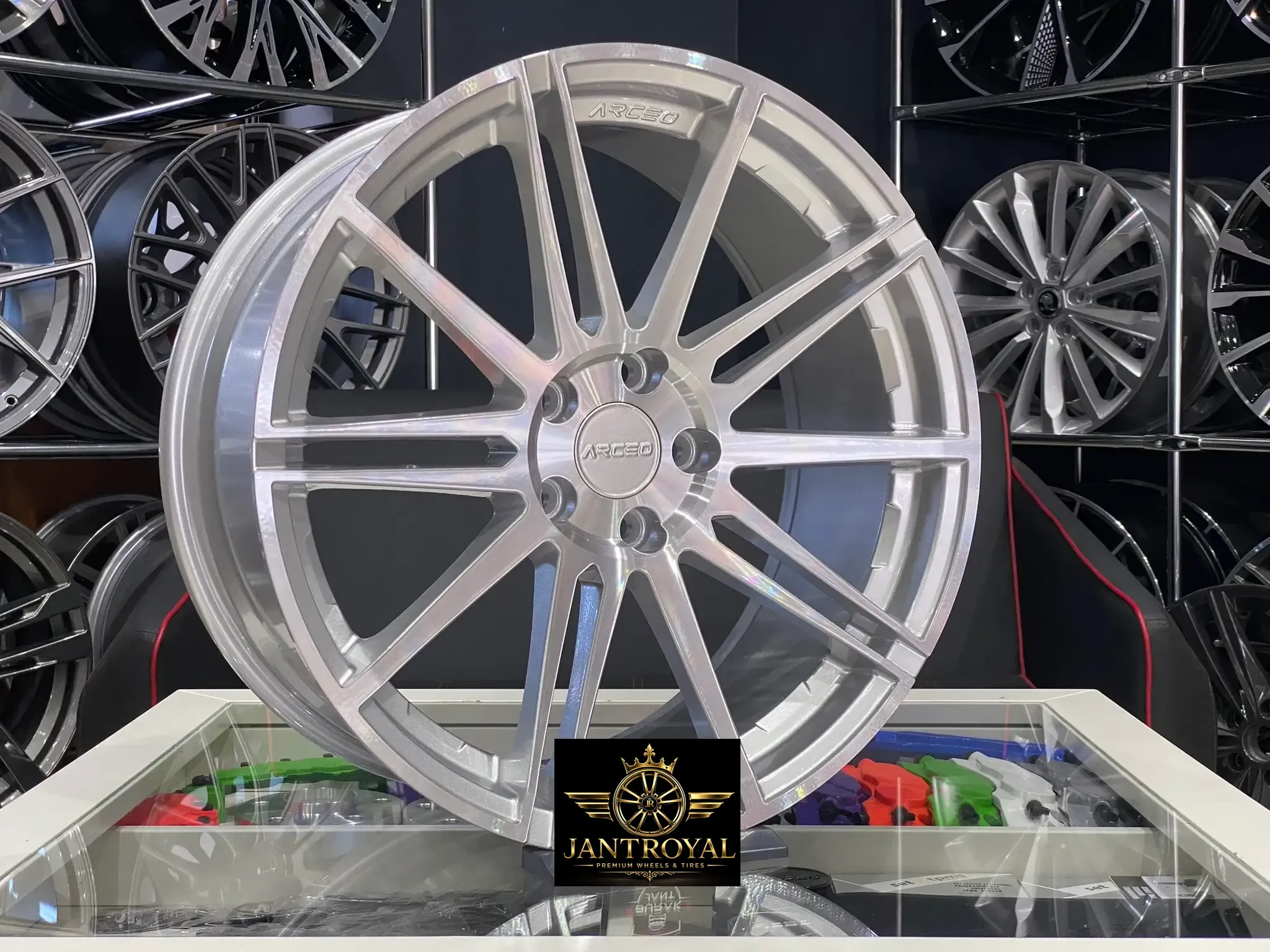 ARCEO MALLORCA 18 İNÇ 5X112 SİLVER DİAMOND JANT MODELİ (4ADET)