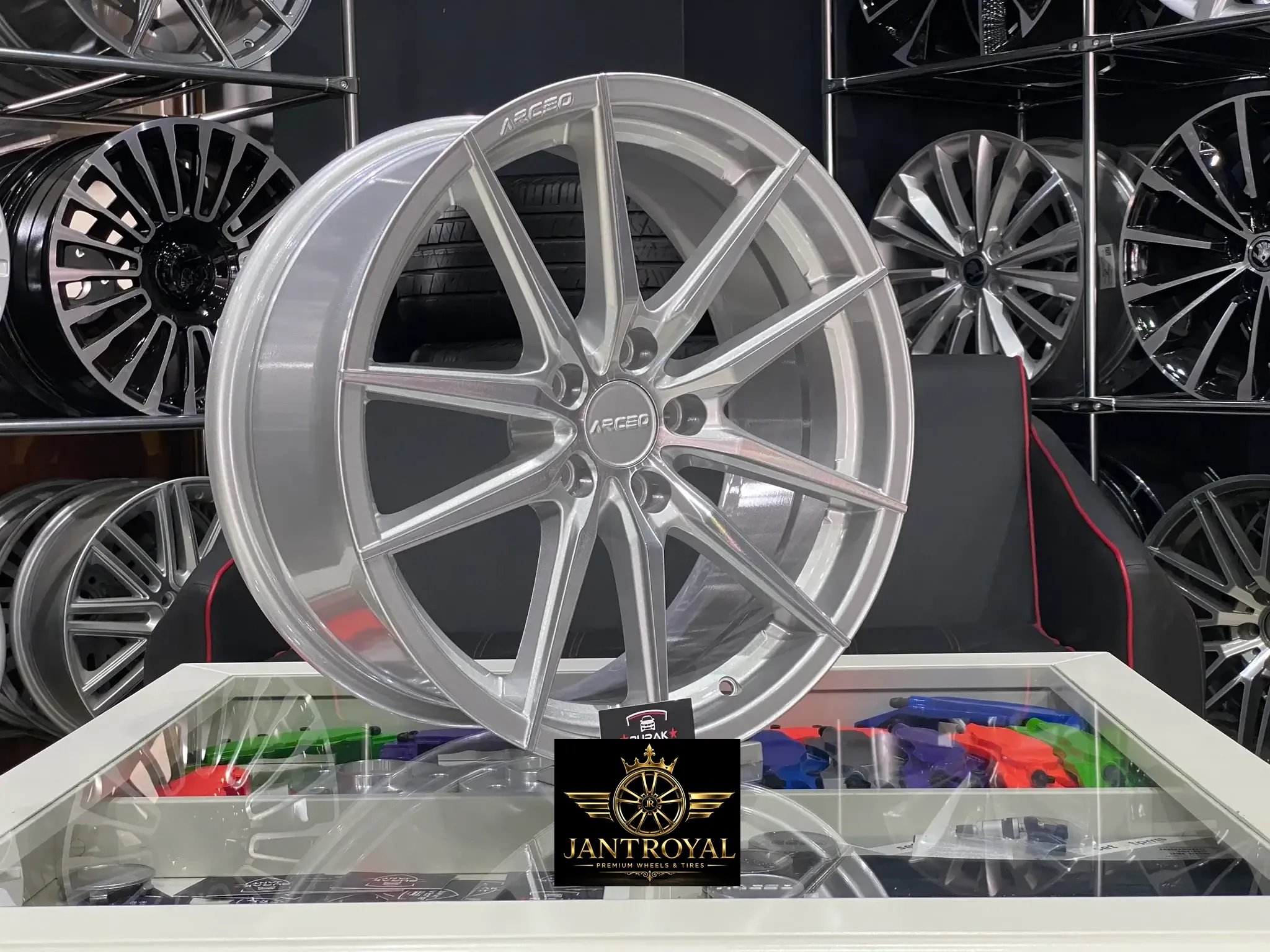 ARCEO MONACO 18 İNÇ 5X112 SİLVER DİAMOND JANT MODELİ (4ADET)