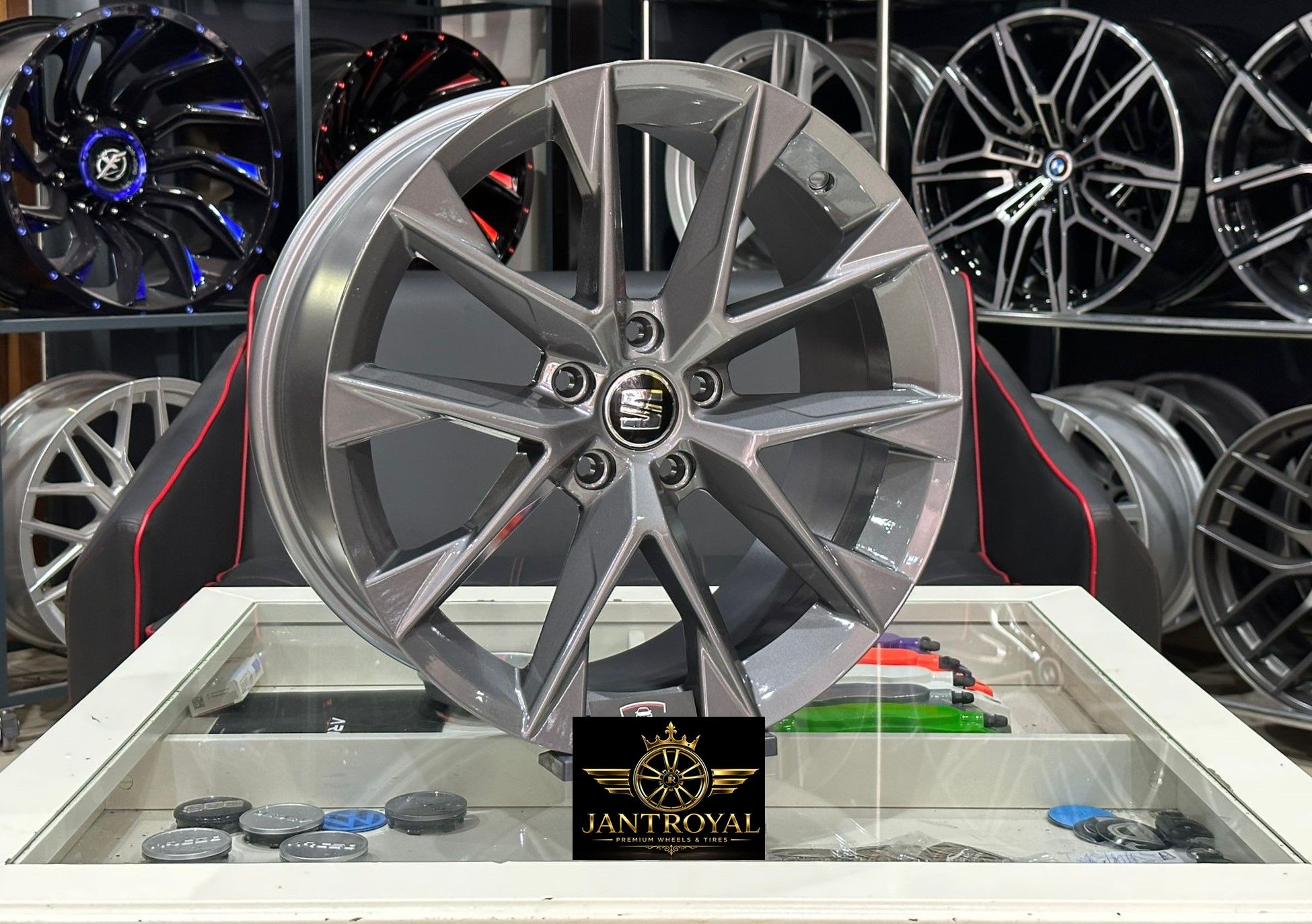 18 İNÇ 5X112 SEAT LEON FR GM METAL AKREP JANT MODELİ (4ADET)