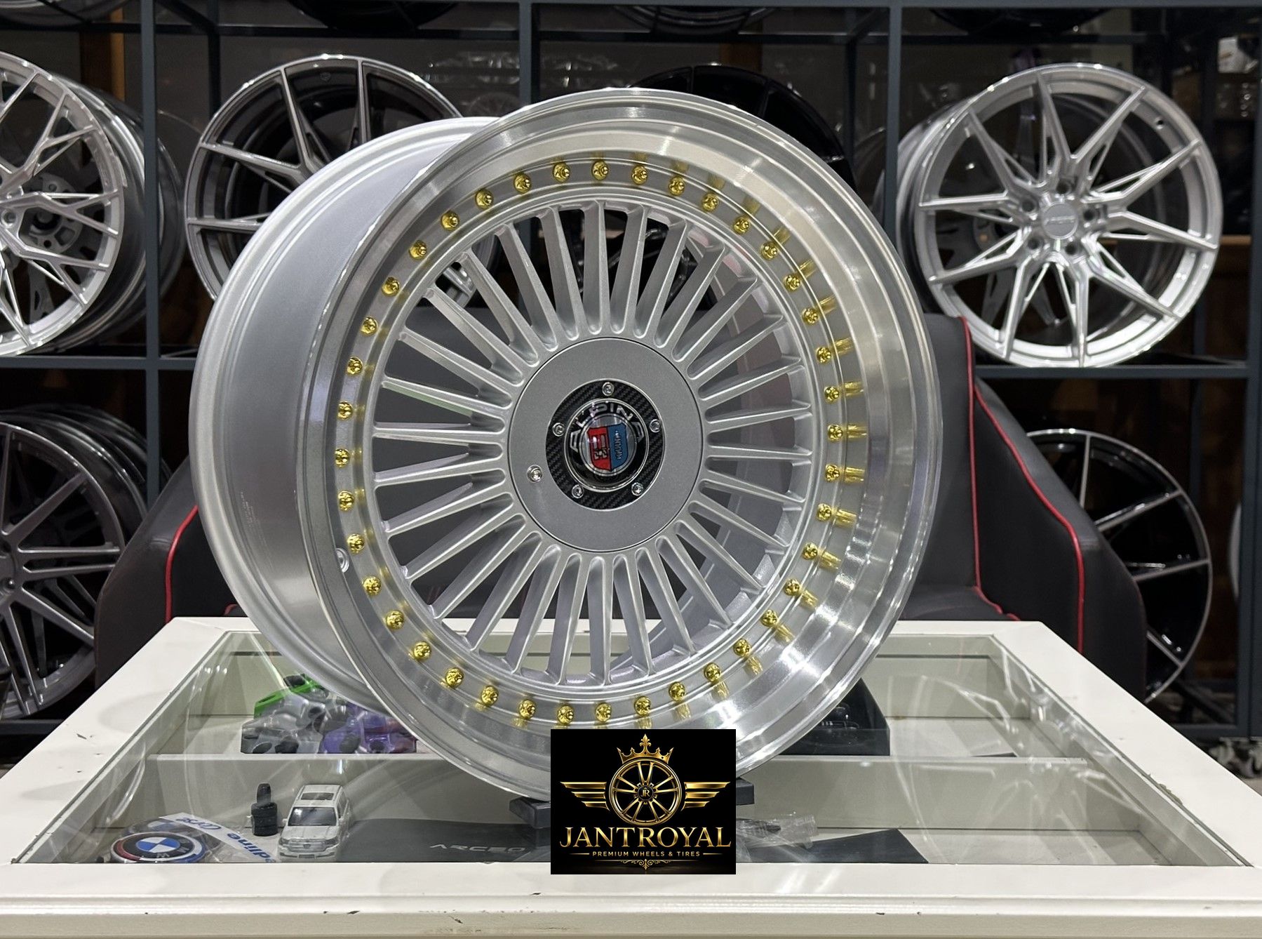 18 İNÇ 5X112 /120 9-10 OFSET ET:25-20 ALPINA SİLVER LİP POLİSH JANT MODELİ (4ADET)