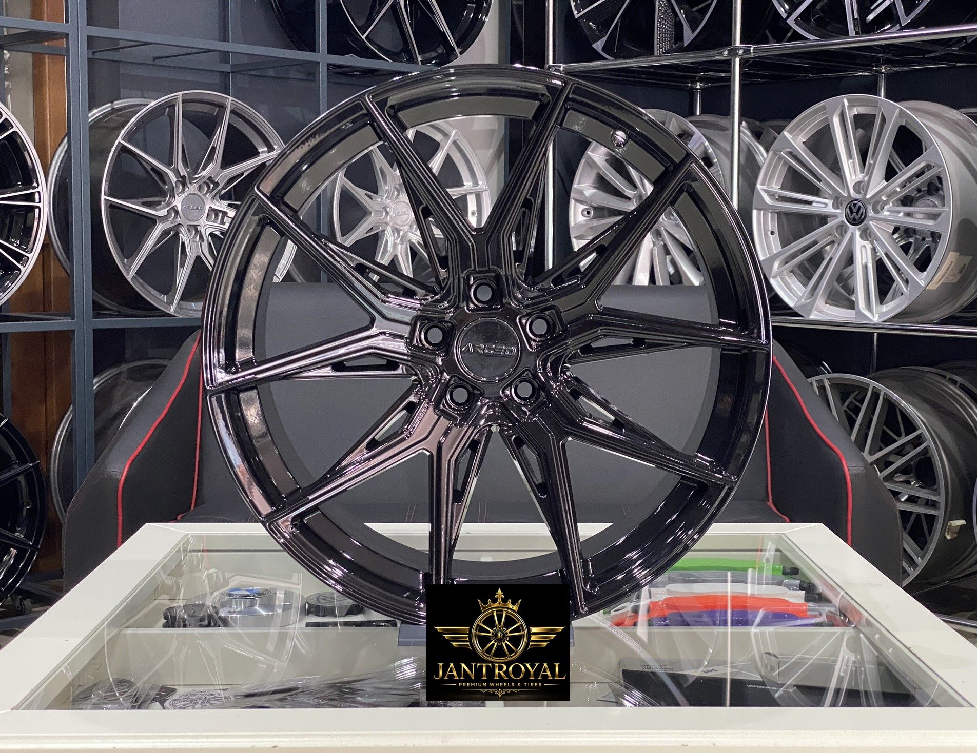 ARCEO MARSEİLLE 17 İNÇ 5X100 GLOSSY BLACK JANT MODELİ (4ADET)