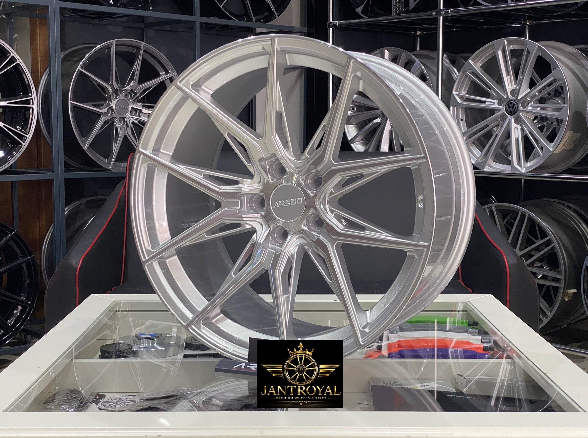 ARCEO MARSEİLLE 17 İNÇ 5X112 SİLVER DİAMOND JANT MODELİ (4ADET)