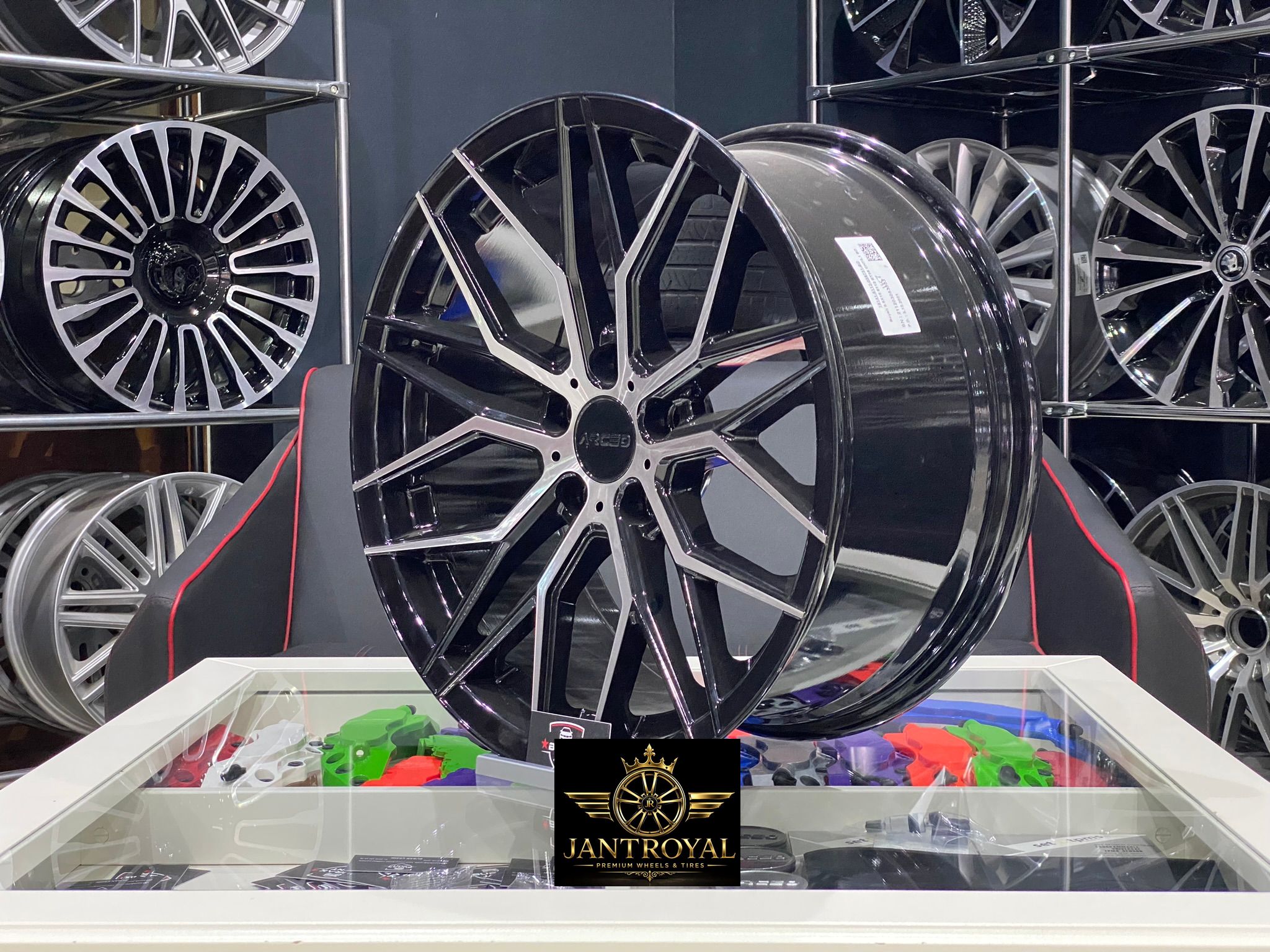 ARCEO VALENCİA 17 İNÇ 5X100 BLACK DİAMOND JANT MODELİ (4ADET)