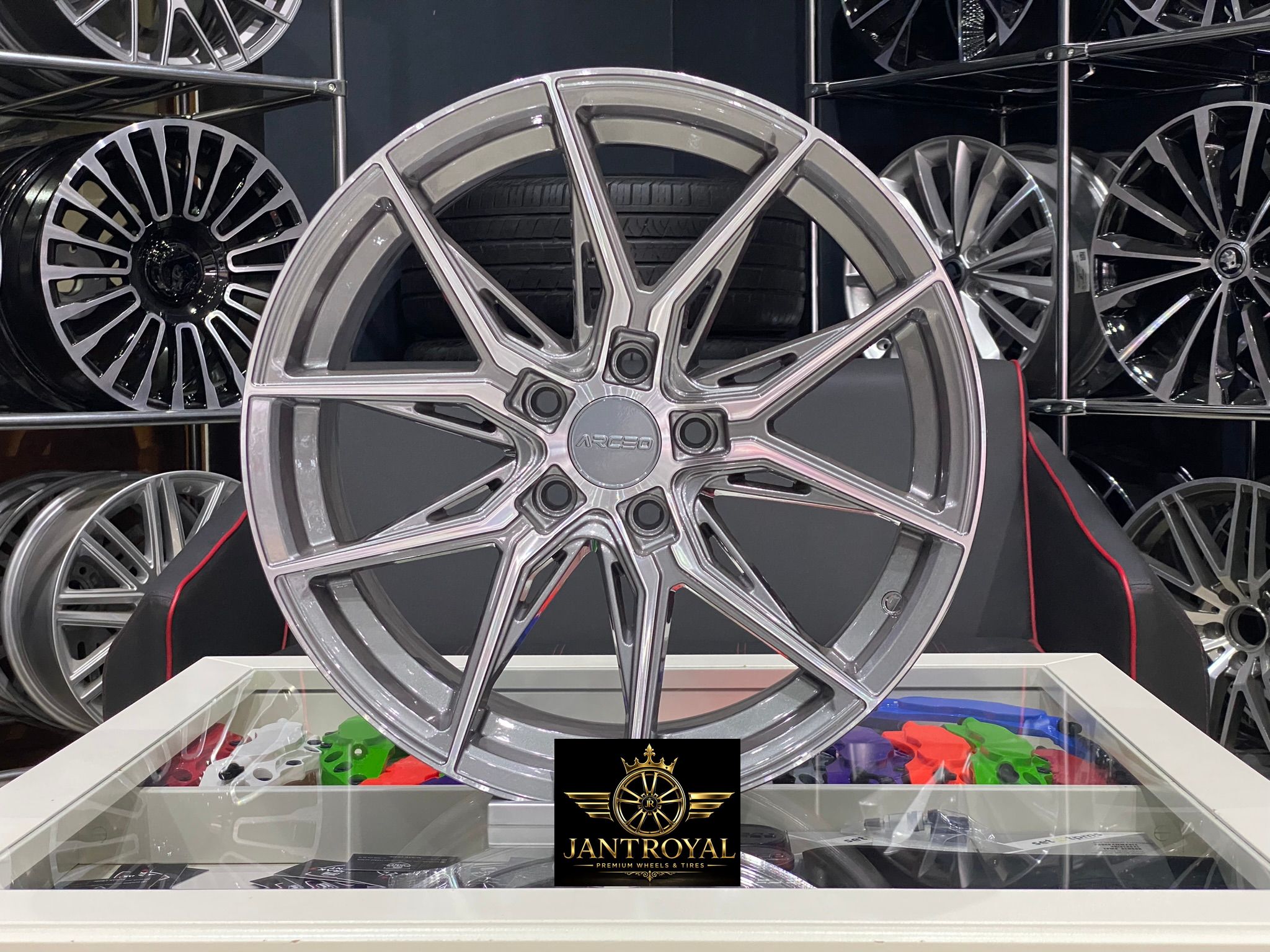 ARCEO MARSEİLLE 18 İNÇ 5X112 TİTAN DİAMOND JANT MODELİ (4ADET)