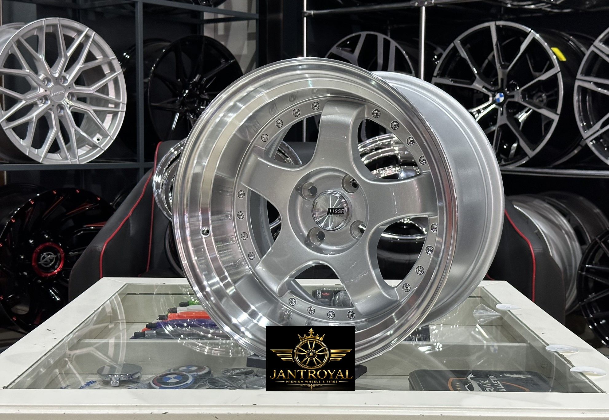 16 İNÇ 4X100 SSR ÖN:9 ARKA:10 SİLVER LİP POLİSH JANT MODELİ (4ADET)