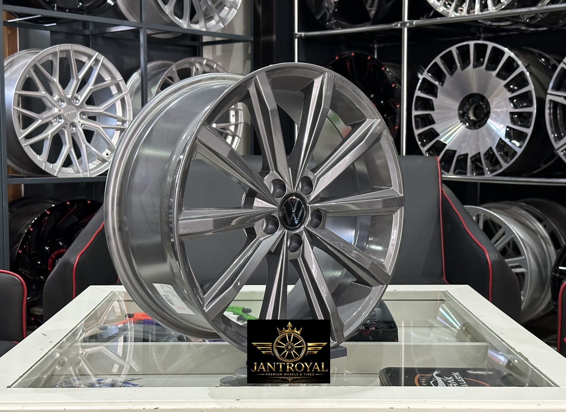 17 İNÇ 5X100 VOLKSWAGEN POLO İBİZA RAPİD SCALA LONDON GUN METAL GRİ JANT MODELİ (4ADET)