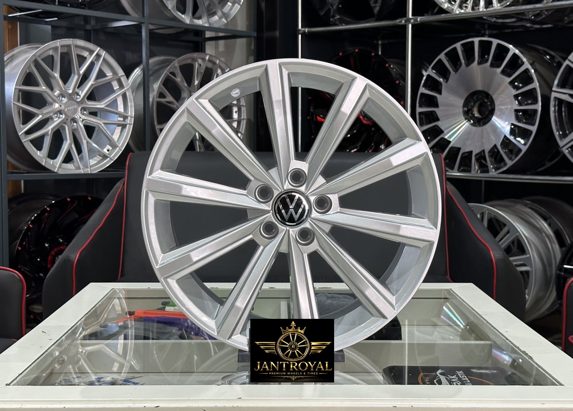 17 İNÇ 5X100 VOLKSWAGEN POLO İBİZA RAPİD SCALA LONDON JANT MODELİ (4ADET)