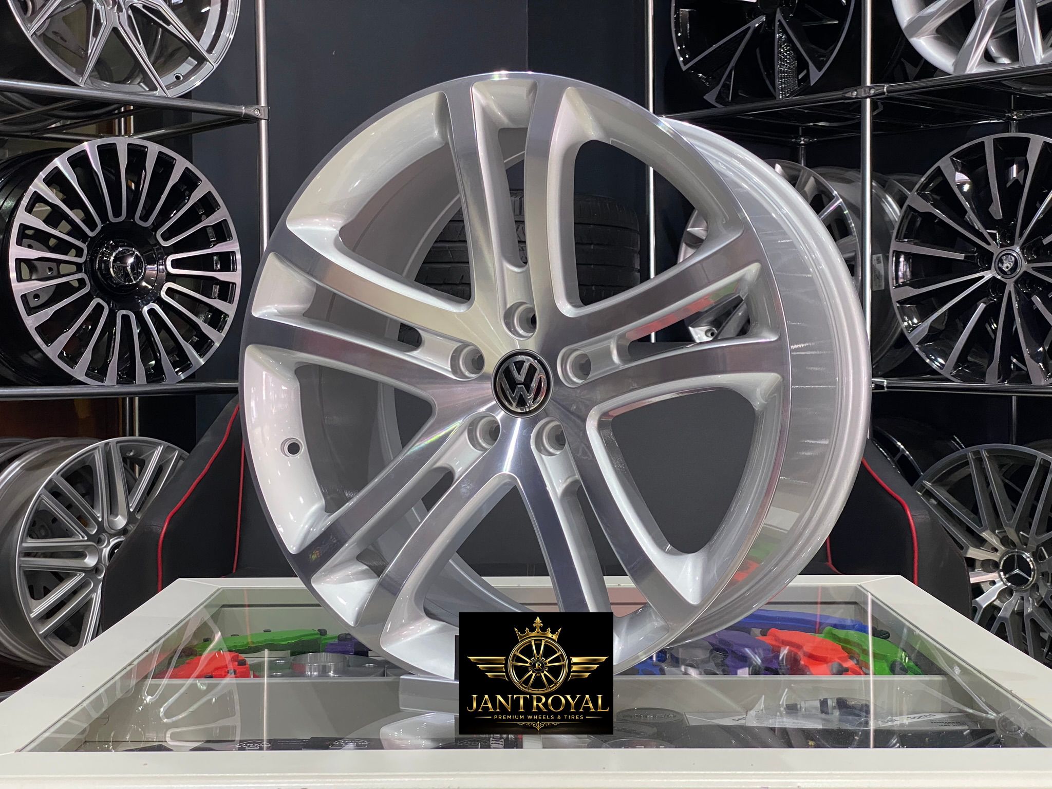 17 İNÇ 5X100 VOLKSWAGEN POLO İBİZA SAVANNAH SİLVER DİAMOND JANT MODELİ (4ADET)