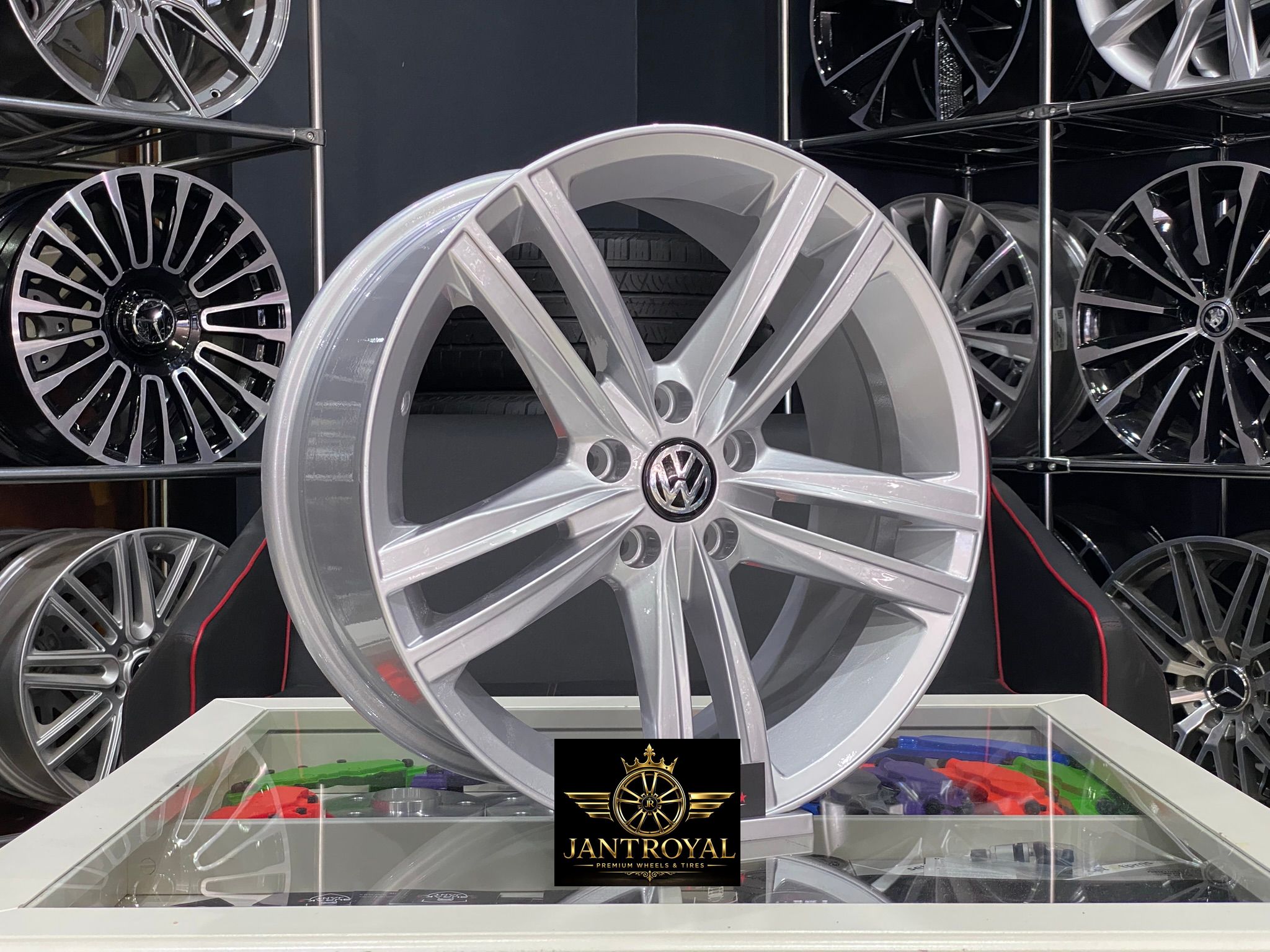 18 İNÇ 5X112 VOLKSWAGEN GOLF JETTA T-ROC TİGUAN SEBRİNG JANT MODELİ (4ADET)