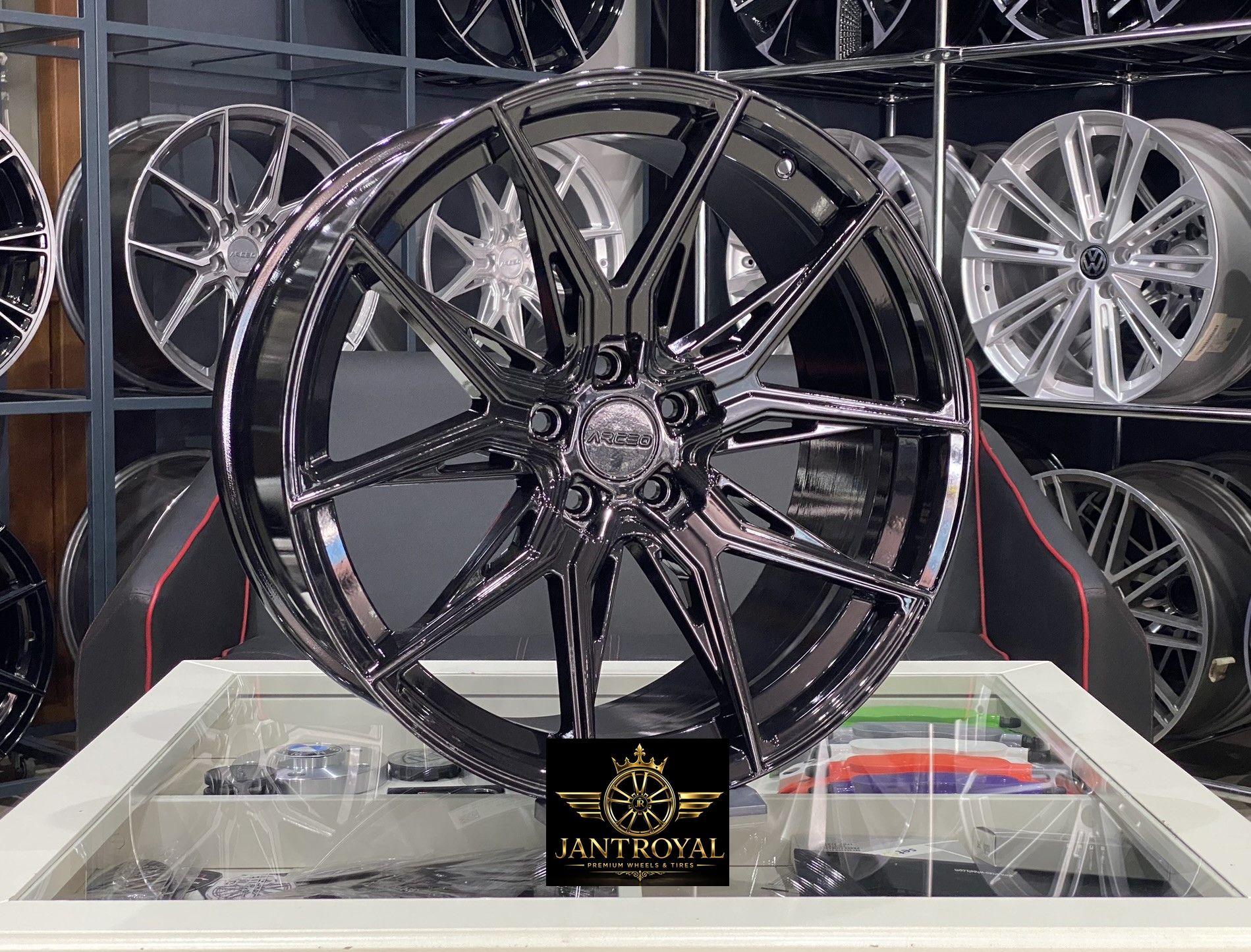 ARCEO MARSEİLLE 18 İNÇ 5X105 GLOSSY BLACK JANT MODELİ (4ADET)
