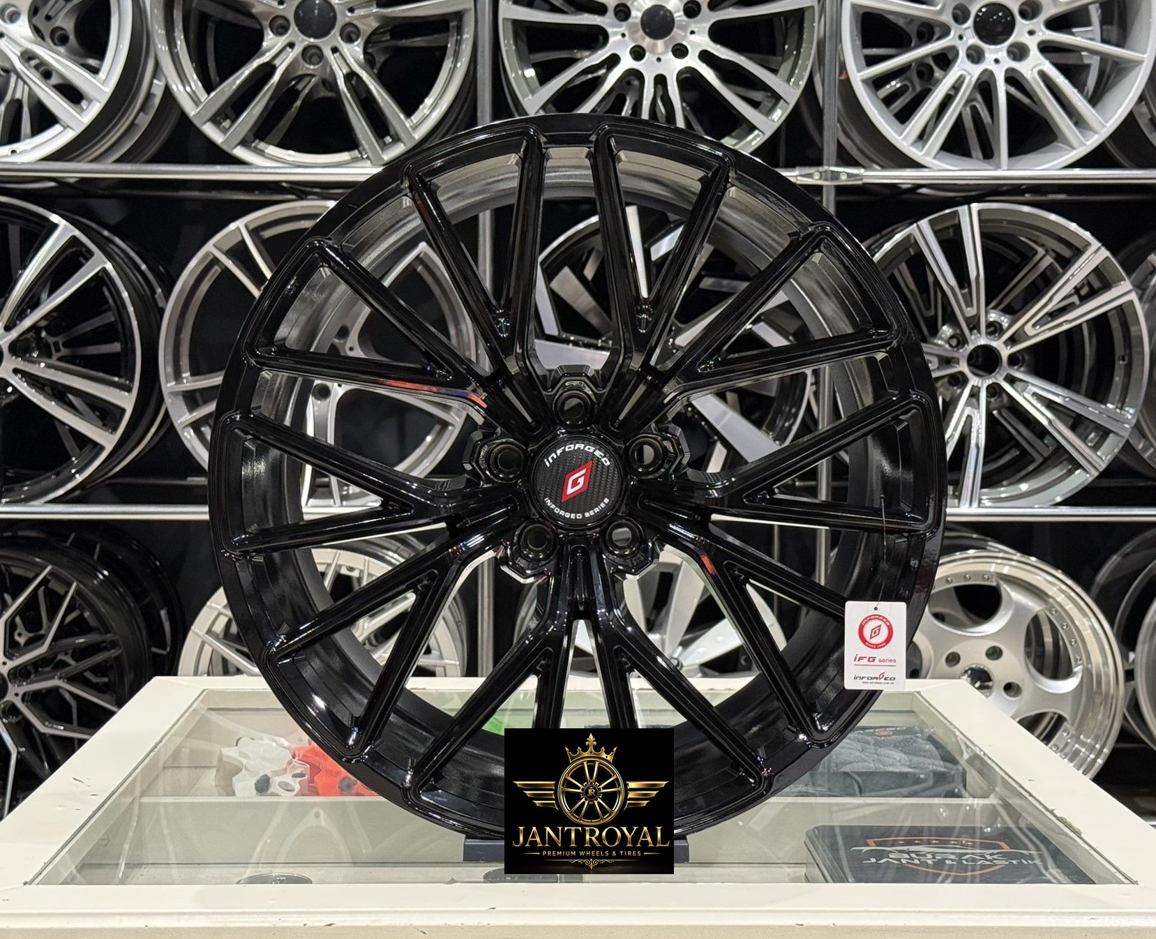 20 İNÇ 5X112 ORJİNAL İNFORGED İFG57 PİANO BLACK ÖN ARKA JANT MODELİ (4ADET)