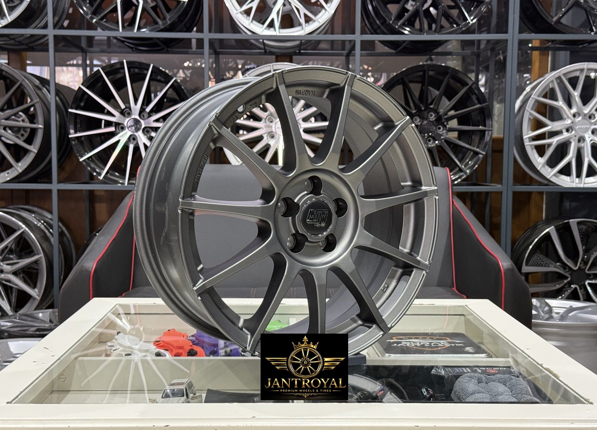 17 İNÇ 5X100 ORJ. MAT GRAFİT MSW-85 JANT MODELİ (4ADET)