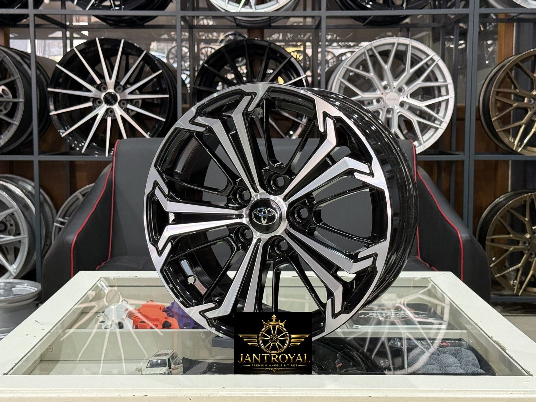 16 İNÇ 5X114.3 TOYOTA COROLLA AURİS UYUMLU JANT MODELİ (4ADET)