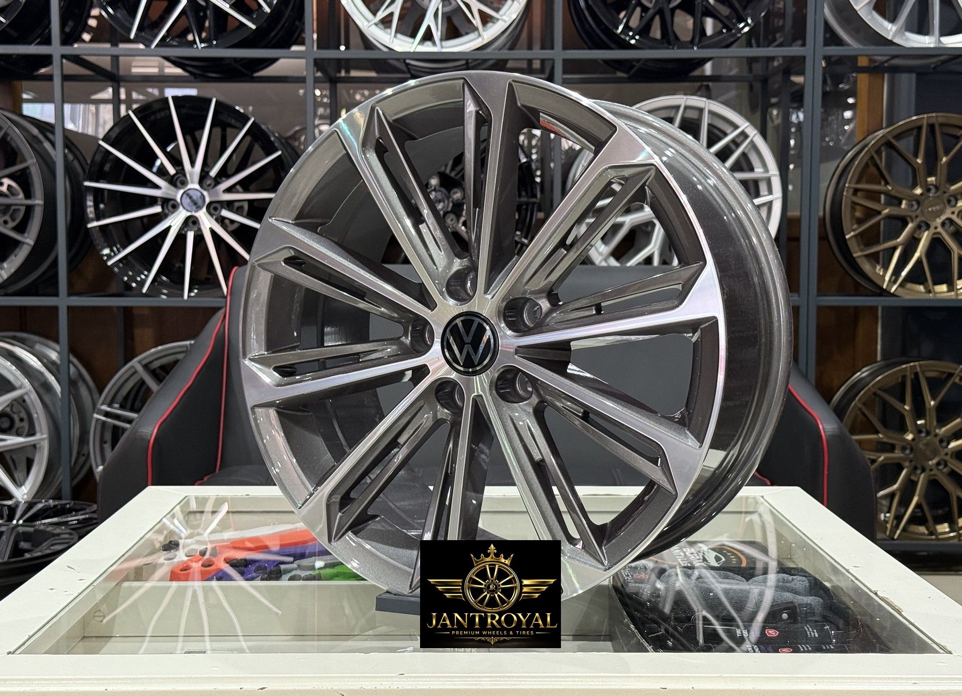 18 İNÇ 5X112 VOLSKWAGEN PASSAT JETTA GOLF CADDY VERONA TİTAN DİAMOND JANT MODELİ (4ADET)