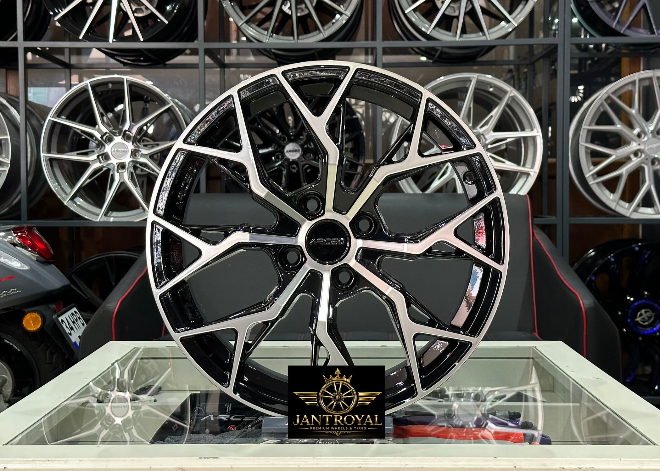 17 İNÇ 4X108 ET:35 ARCEO ROMA BLACK DİAMOND FORD FİESTA COURİER UYUMLU JANT MODELİ (4ADET)