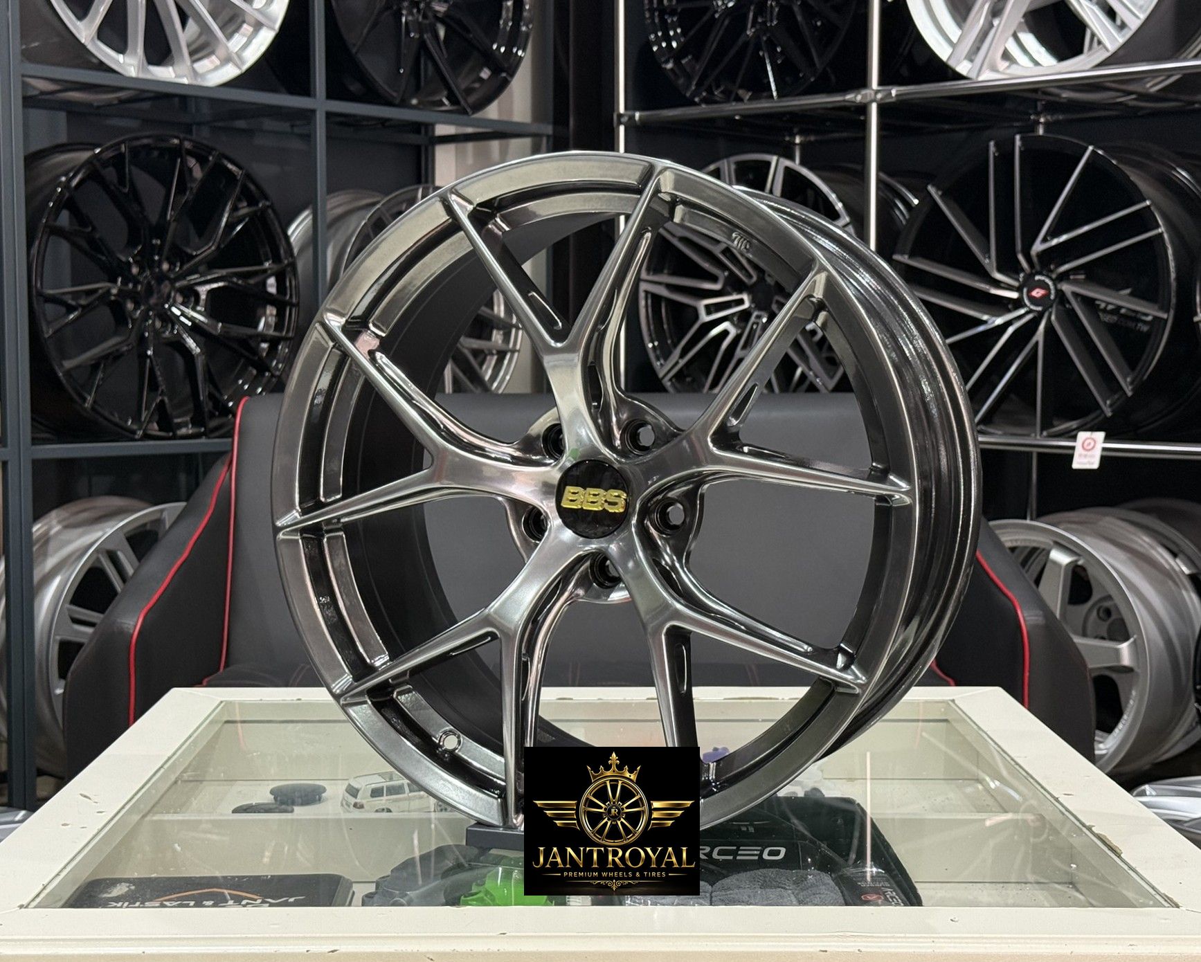 18 İNÇ 5X112 BBS FI-R HAVA KANALLI FORGED HYPER BLACK JANT MODELİ (4ADET)