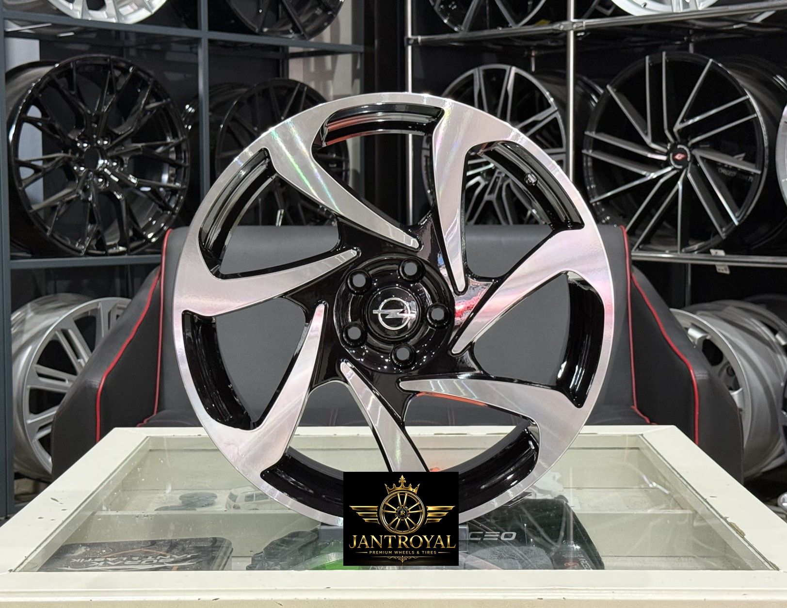 18 İNÇ 5X120 OPEL İNSİGNİA OPC BLACK DİAMOND JANT MODELİ (4ADET)