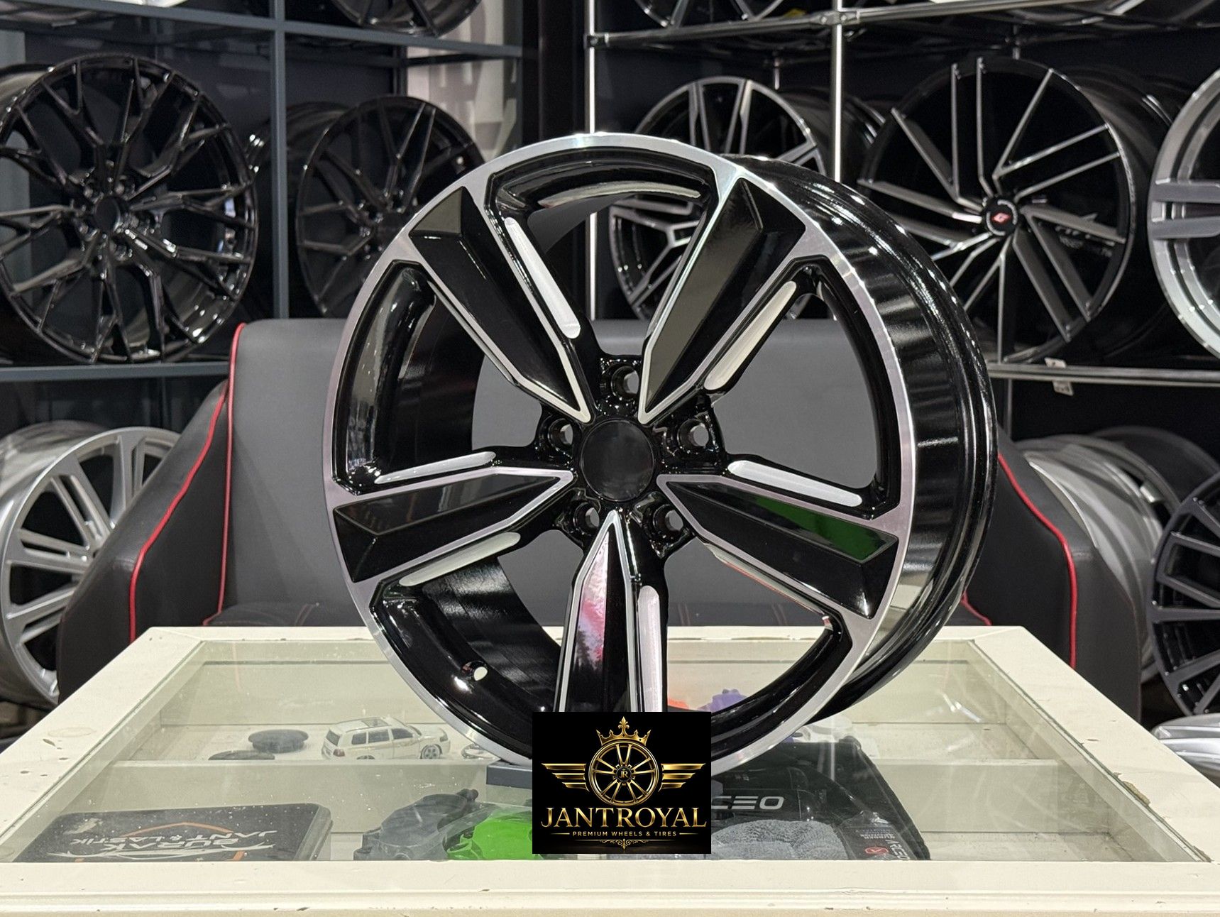 17 İNÇ 5X112 AUDİ RS5 BABAYAGA VW SEAT SKODA UYUMLU JANT MODELİ (4ADET)