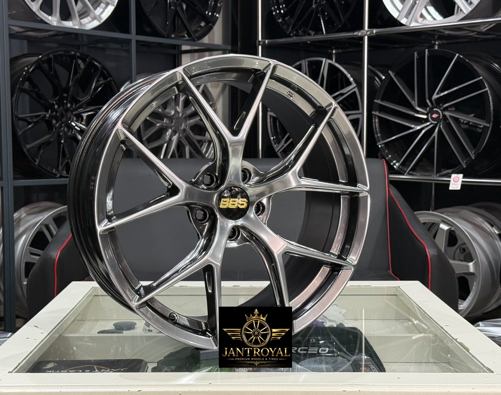 18 İNÇ 5X114,3 BBS FI-R HAVA KANALLI FORGED HYPER BLACK JANT MODELİ (4ADET)