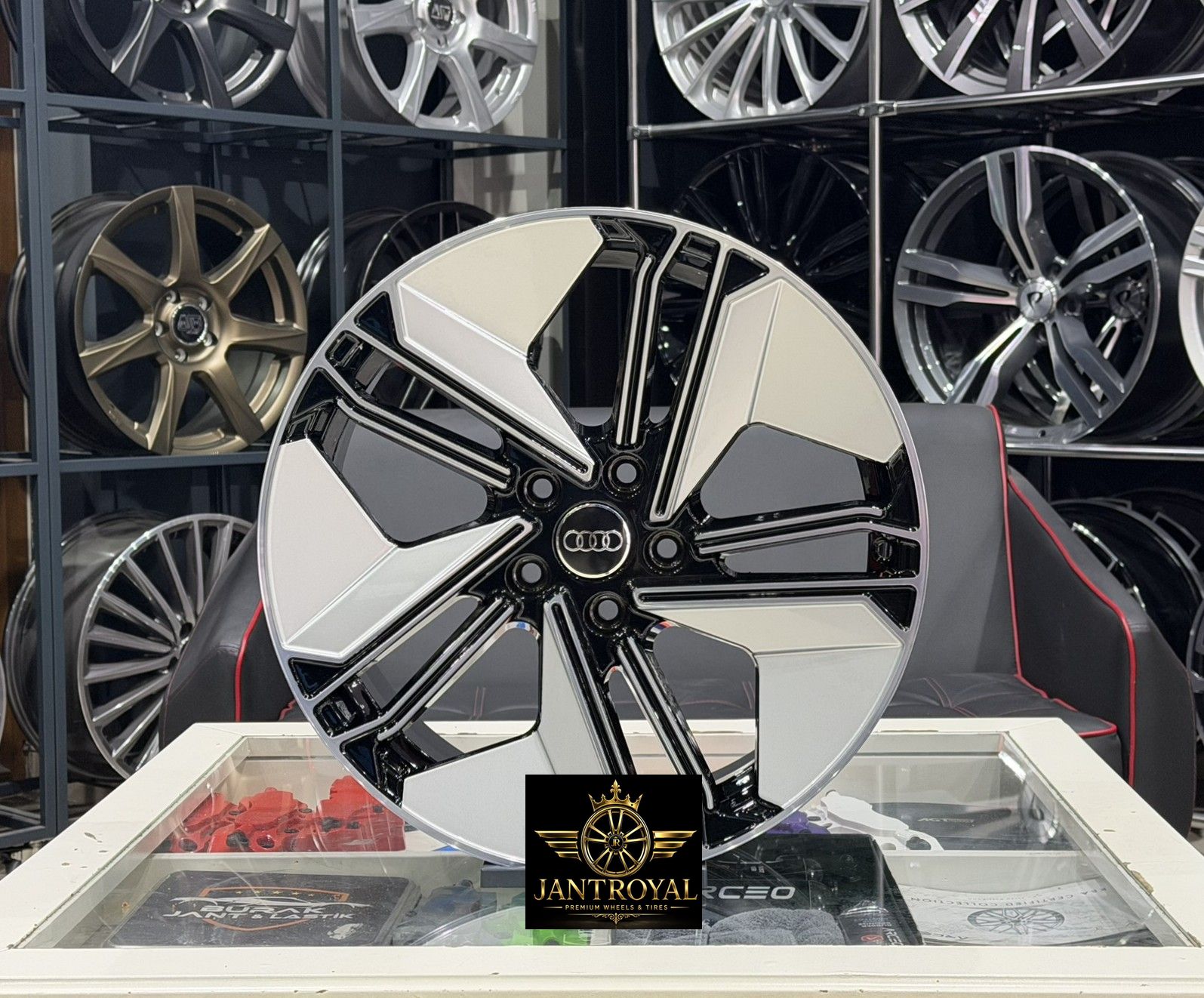 18 İNÇ 5X100 POLO İBİZA SCALA T-CROSS UYUMLU AUDİ E-TRON JANT MODELİ (4ADET)