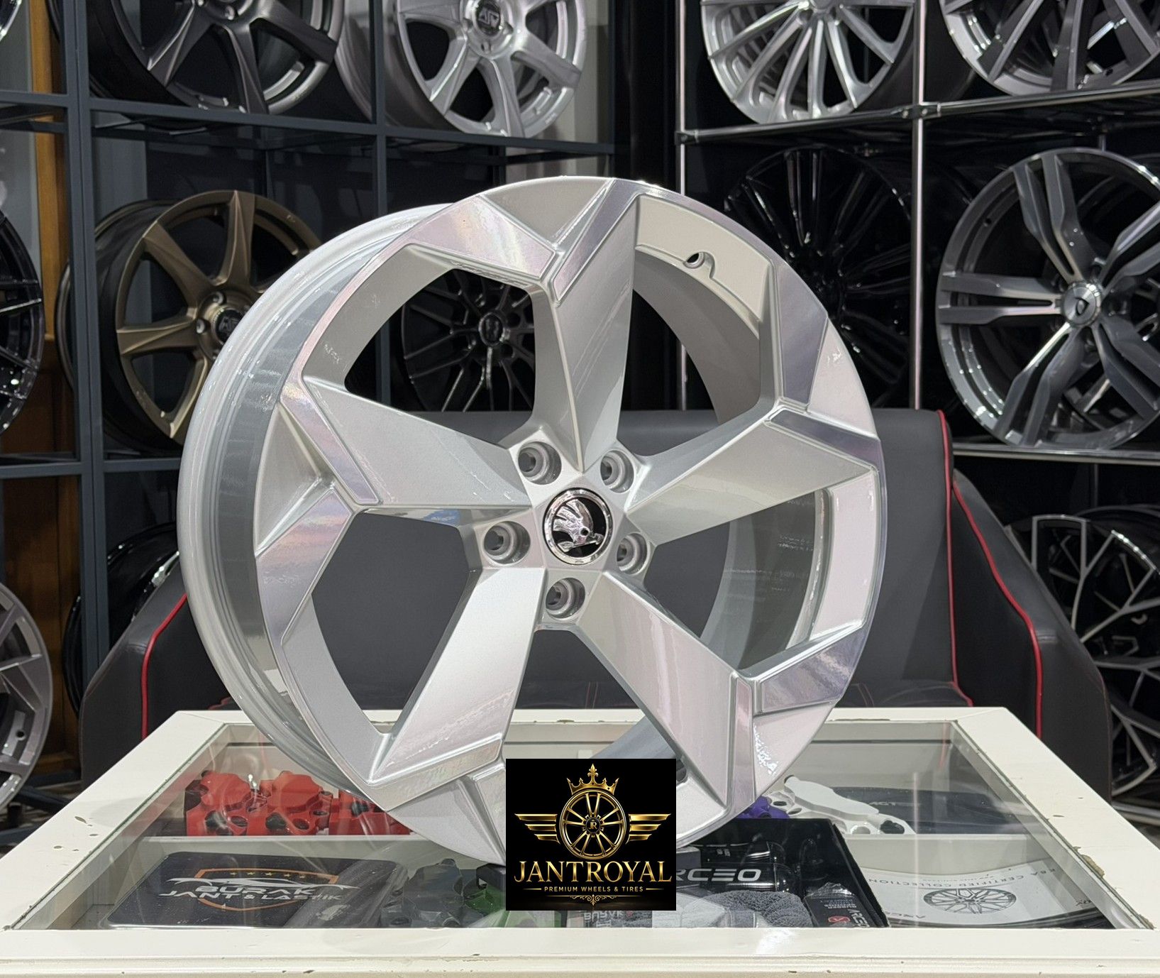 19 İNÇ 5X112 SKODA OCTAVİA SUPERB KODİAQ KAROQ SİLVER DİAMOND SPORTLİNE JANT MODELİ (4ADET)