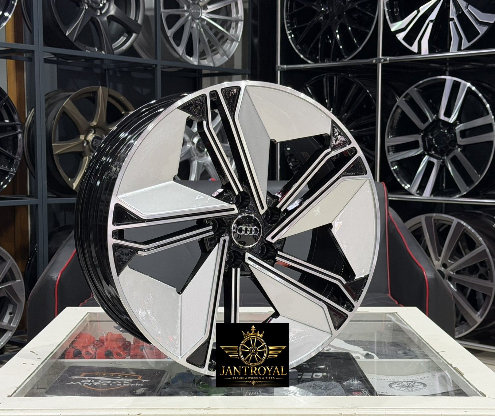 19 İNÇ 5X112 VW SEAT SKODA UYUMLU İTHAL AUDİ E-TRON JANT MODELİ (4ADET)