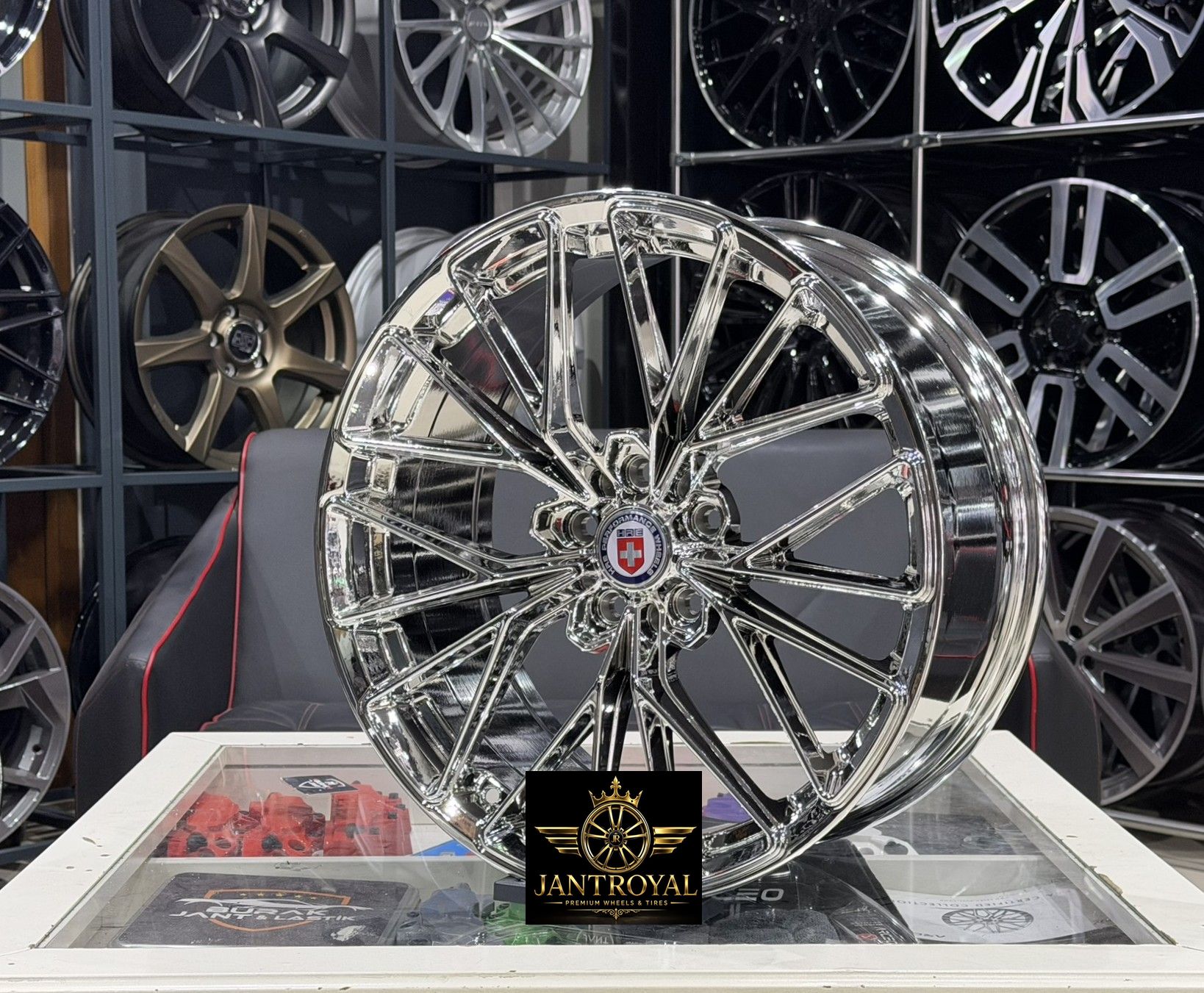 19 İNÇ 5X112 HRE PERFORMANCE FF28 KROM ÖN ARKA JANT MODELİ (4ADET)